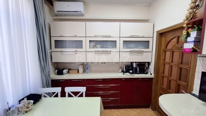 Продаётся 5-комн. вторичка 160 м², м. Низами, photo 12 from 32