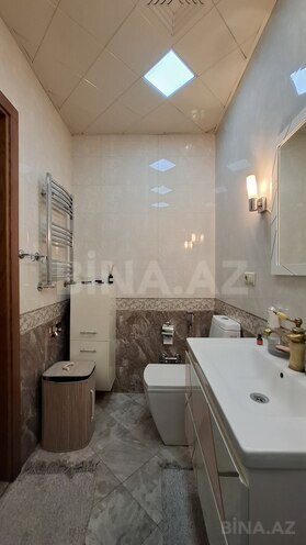 Продаётся 5-комн. вторичка 160 м², м. Низами, photo 26 from 32