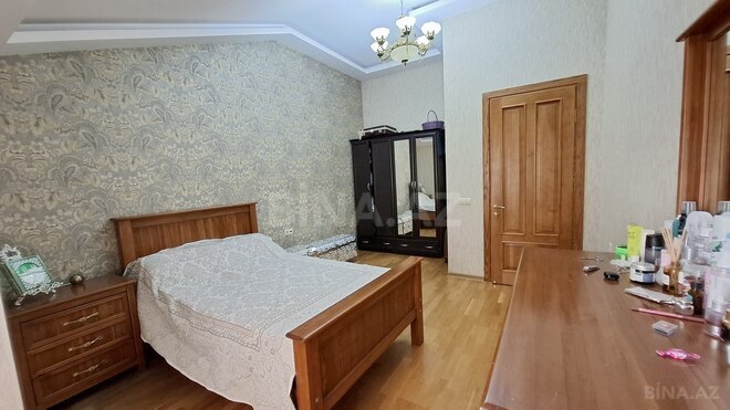 Продаётся 5-комн. вторичка 160 м², м. Низами, photo 20 from 32