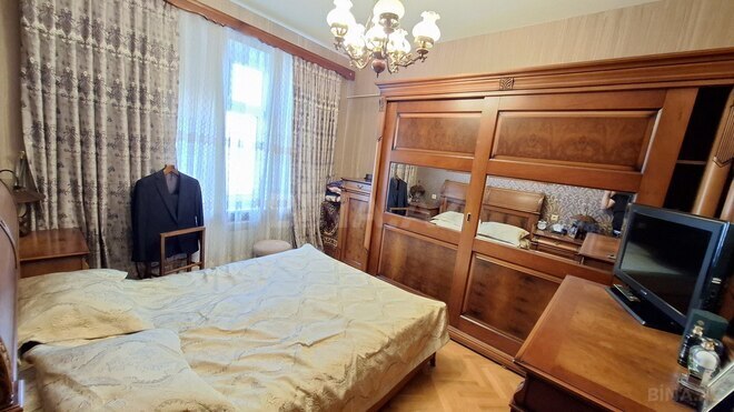 Продаётся 5-комн. вторичка 160 м², м. Низами, photo 6 from 32