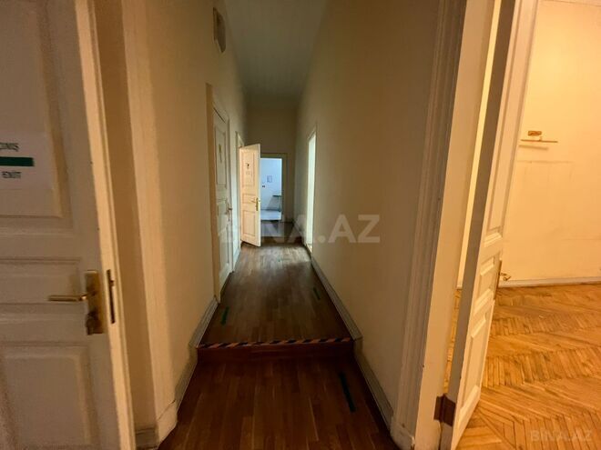 Сдаётся 8-комн. офис 370 м², м. Ичеришехер, photo 12 from 19
