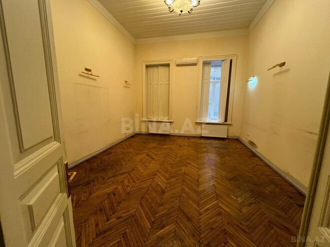 Сдаётся 8-комн. офис 370 м², м. Ичеришехер, photo 13 from 19
