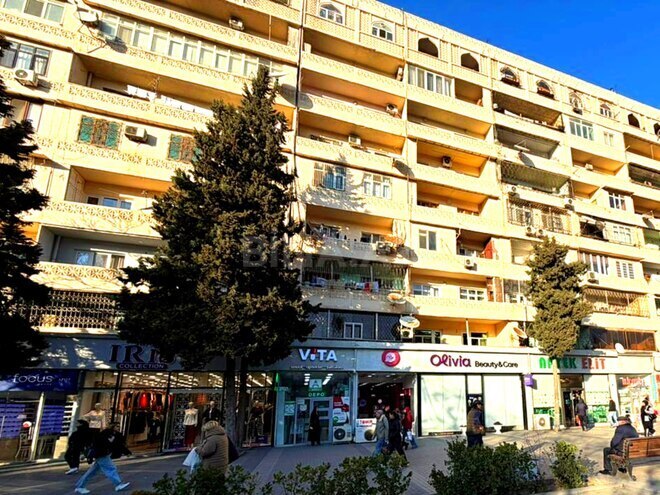 Satılır 3 otaqlı köhnə tikili 80 m², Qara Qarayev m., photo 10 from 31