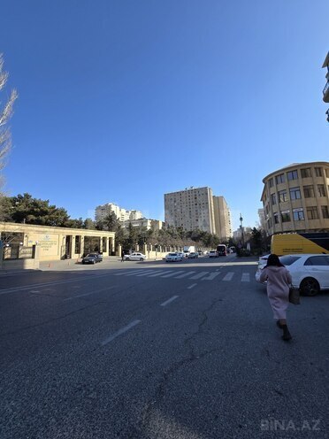 Продаётся 3-комн. вторичка 80 м², м. Иншаатчылар, photo 8 from 25