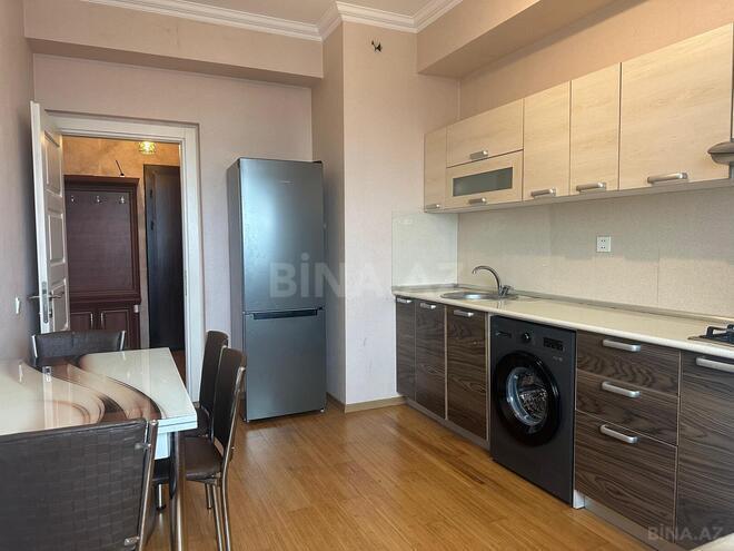 Сдаётся 2-комн. новостройка 80 м², м. Иншаатчылар, photo 4 from 9