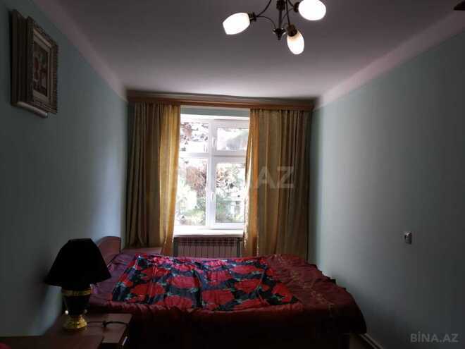 Продаётся 2-комн. вторичка 50 м², м. Иншаатчылар, photo 4 from 9