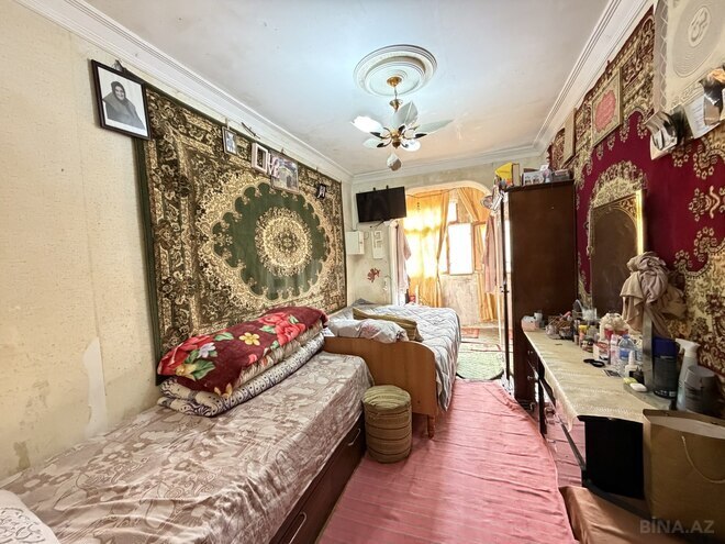 Satılır 4 otaqlı köhnə tikili 100 m², Xalqlar Dostluğu m., photo 1 from 15