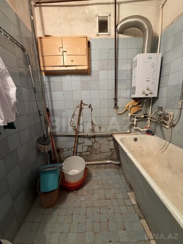 Satılır 4 otaqlı köhnə tikili 100 m², Xalqlar Dostluğu m., photo 14 from 15