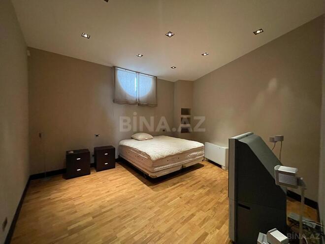 Satılır 7 otaqlı köhnə tikili 368 m², Sahil m., photo 14 from 32
