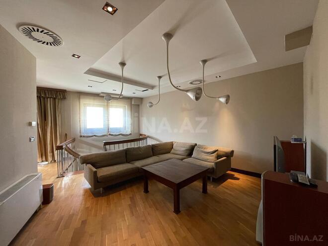Satılır 7 otaqlı köhnə tikili 368 m², Sahil m., photo 15 from 32