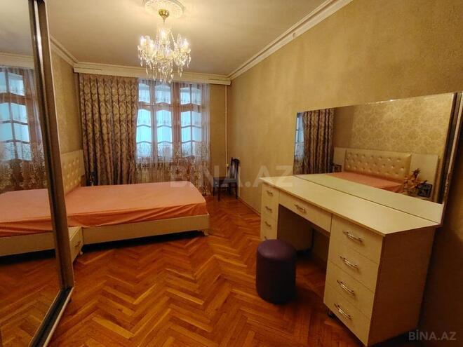 İcarəyə verilir 5 otaqlı köhnə tikili 120 m², Azadlıq Prospekti m., photo 11 from 25