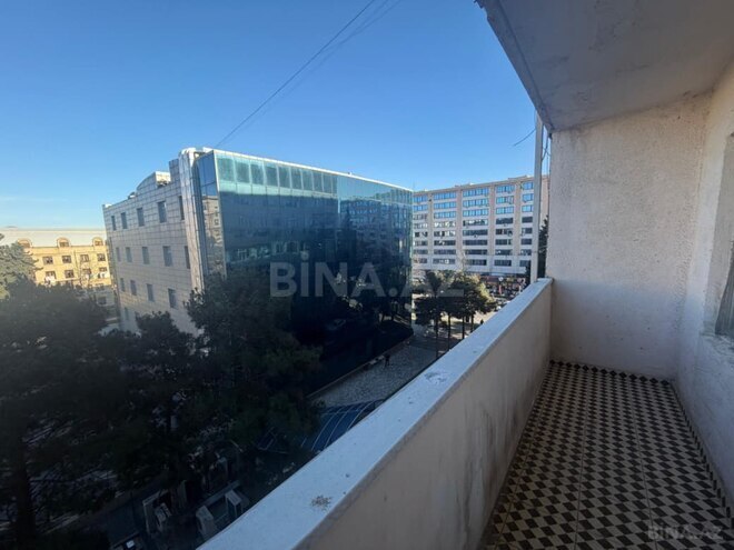 İcarəyə verilir 3 otaqlı köhnə tikili 87 m², Bakıxanov q., photo 3 from 15