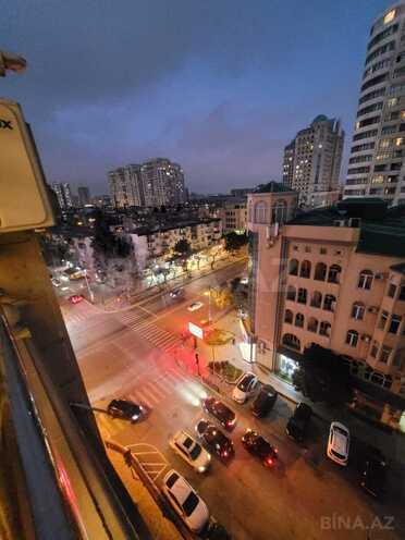 Продаётся 4-комн. новостройка 175 м², м. Элмляр Академиясы, photo 17 from 21