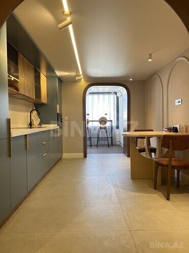 Satılır 3 otaqlı köhnə tikili 90 m², Sahil m., photo 11 from 22