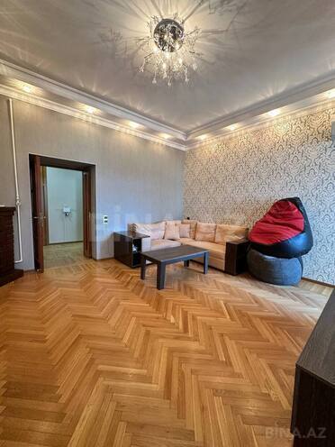 Satılır 3 otaqlı köhnə tikili 75 m², Bayıl q., photo 4 from 21