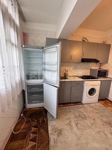 İcarəyə verilir 3 otaqlı köhnə tikili 85 m², Azadlıq Prospekti m., photo 21 from 31