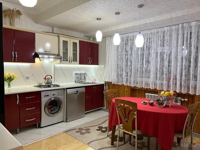 Satılır 2 otaqlı yeni tikili 70 m², İnşaatçılar m., photo 3 from 12