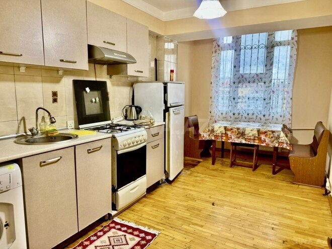 Сдаётся 2-комн. вторичка 80 м², м. Гянджлик, photo 6 from 8