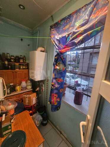 Satılır 2 otaqlı köhnə tikili 60 m², İnşaatçılar m., photo 13 from 15