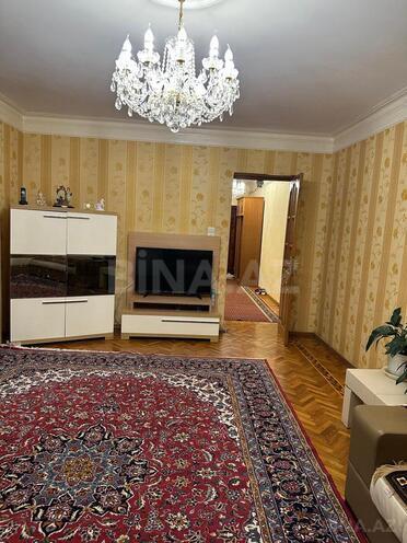 Продаётся 3-комн. вторичка 80 м², м. Халглар Достлугу, photo 3 from 12