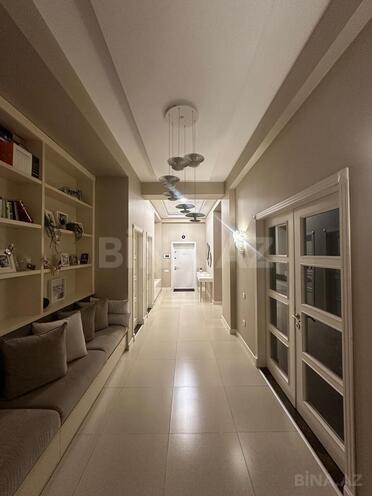 Продаётся 4-комн. новостройка 200 м², м. Низами, photo 11 from 18