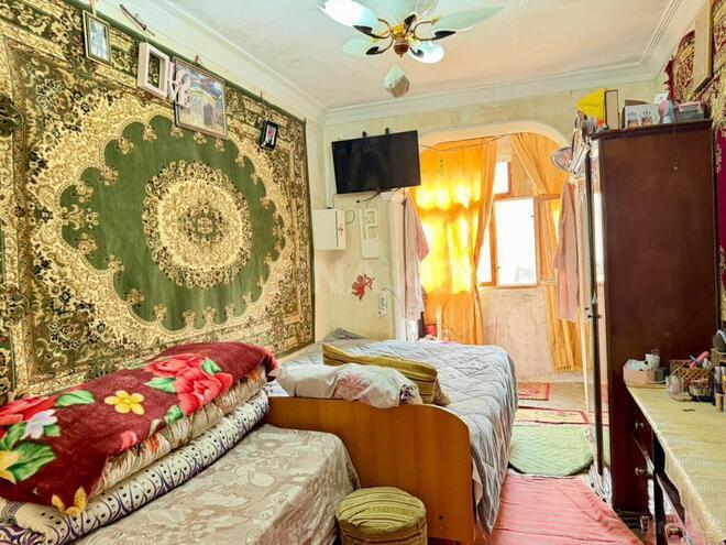 Satılır 4 otaqlı köhnə tikili 110 m², Xalqlar Dostluğu m., photo 3 from 13