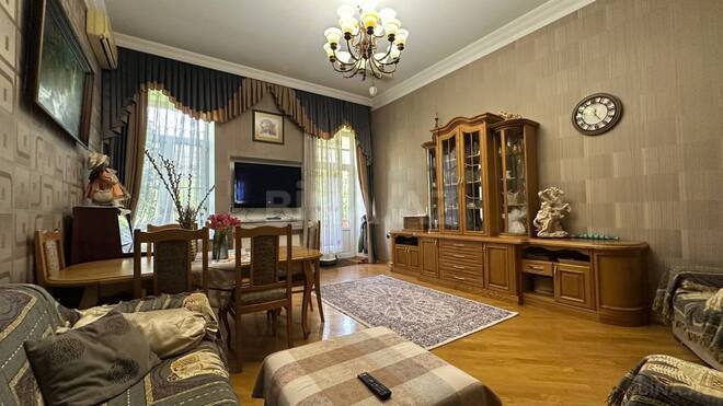 Продаётся 4-комн. вторичка 138 м², м. Сахил, photo 4 from 32