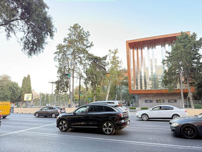 Продаётся 2-комн. вторичка 53 м², м. Сахил, photo 6 from 24