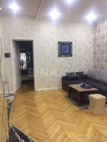 Продаётся 2-комн. вторичка 53 м², м. Сахил, photo 10 from 24