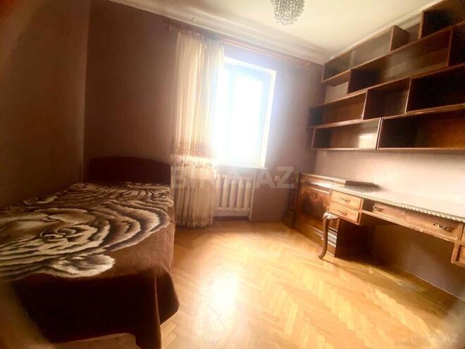 Продаётся 4-комн. вторичка 84 м², м. Иншаатчылар, photo 6 from 18