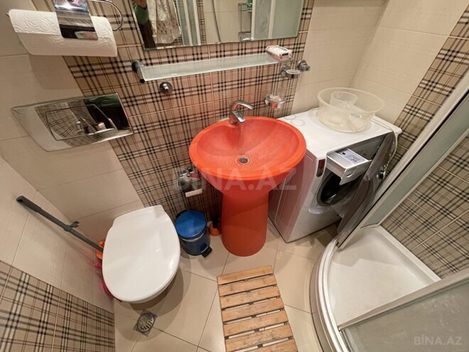 Сдаётся 1-комн. вторичка 40 м², м. Низами, photo 11 from 13