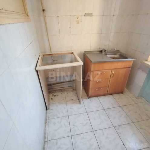 Продаётся 3-комн. вторичка 80 м², м. Нефтчиляр, photo 20 from 32