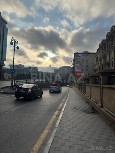 Satılır 2 otaqlı köhnə tikili 65 m², Nizami m., photo 15 from 16