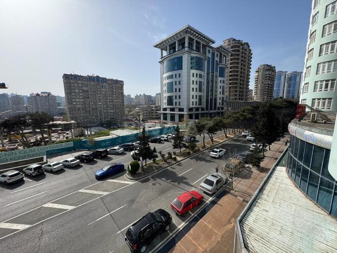Satılır 5 otaqlı ofis 190 m², 28 May m., photo 3 from 19