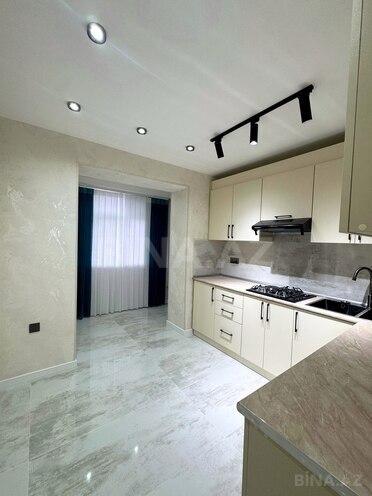 Продаётся 3-комн. вторичка 80 м², м. Ази Асланов, photo 4 from 16