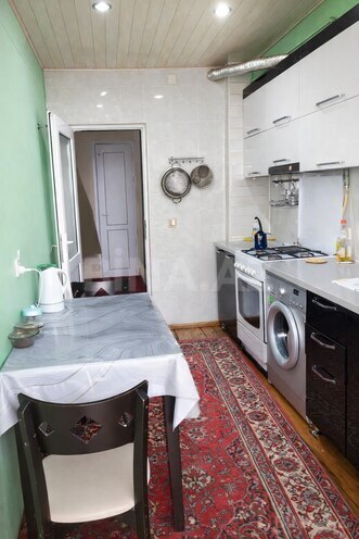 Satılır 2 otaqlı köhnə tikili 65 m², Əhmədli m., photo 5 from 9
