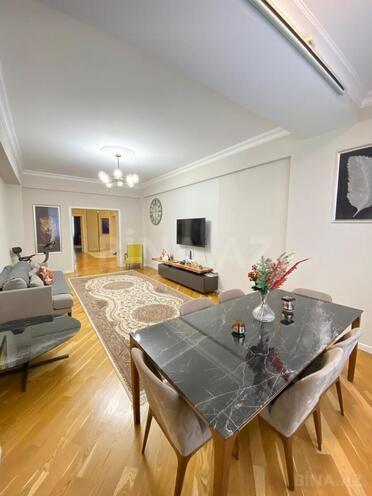 Продаётся 3-комн. новостройка 125 м², м. Элмляр Академиясы, photo 4 from 32