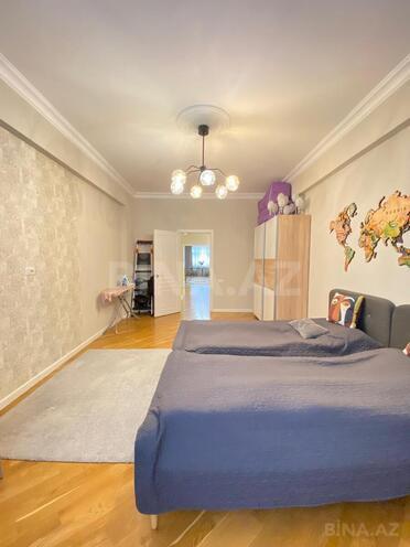 Продаётся 3-комн. новостройка 125 м², м. Элмляр Академиясы, photo 17 from 32