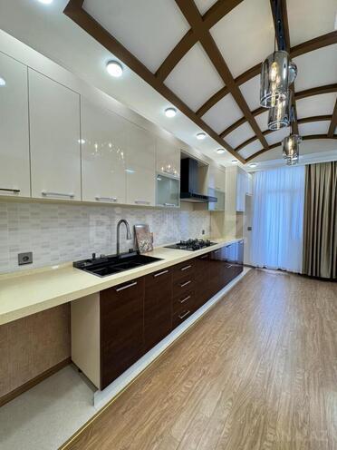 Satılır 3 otaqlı yeni tikili 136 m², Neftçilər m., photo 1 from 16