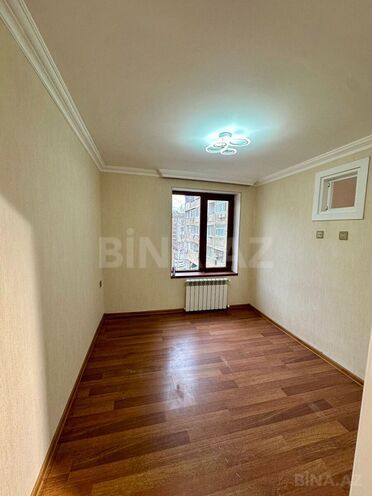 Продаётся 2-комн. вторичка 31 м², м. Элмляр Академиясы, photo 10 from 21