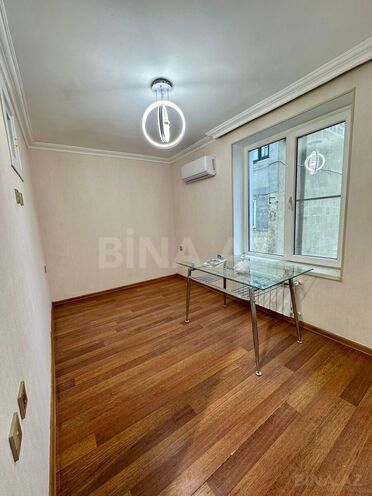Продаётся 2-комн. вторичка 31 м², м. Элмляр Академиясы, photo 8 from 21