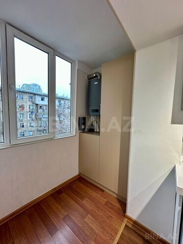 Продаётся 2-комн. вторичка 31 м², м. Элмляр Академиясы, photo 5 from 21
