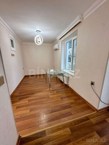 Продаётся 2-комн. вторичка 31 м², м. Элмляр Академиясы, photo 16 from 21