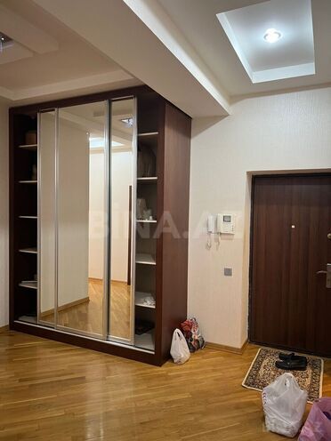 İcarəyə verilir 3 otaqlı yeni tikili 140 m², İnşaatçılar m., photo 13 from 17
