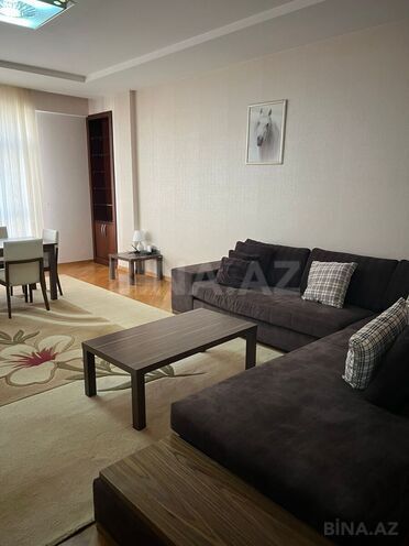 İcarəyə verilir 3 otaqlı yeni tikili 140 m², İnşaatçılar m., photo 1 from 17