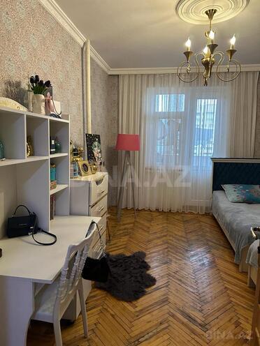 Продаётся 4-комн. вторичка 110 м², м. Халглар Достлугу, photo 3 from 9