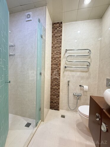 İcarəyə verilir 3 otaqlı yeni tikili 135 m², Nizami m., photo 25 from 32