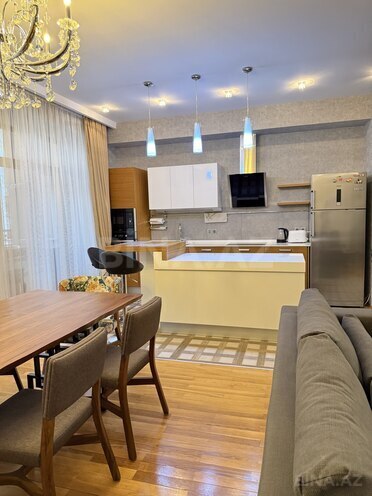 İcarəyə verilir 3 otaqlı yeni tikili 135 m², Nizami m., photo 8 from 32