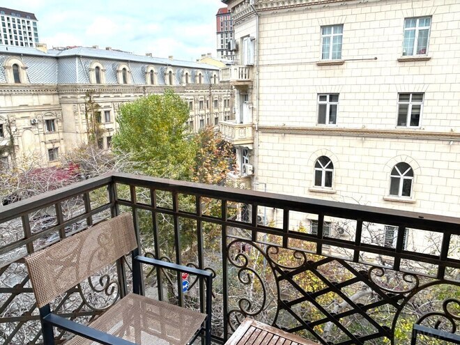 Satılır 1 otaqlı köhnə tikili 50 m², Nəsimi r., photo 18 from 24