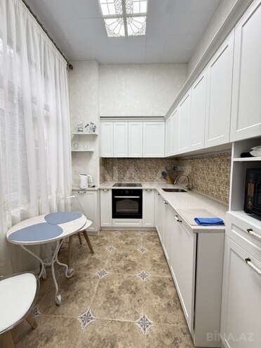 İcarəyə verilir 2 otaqlı köhnə tikili 80 m², Sahil m., photo 16 from 24